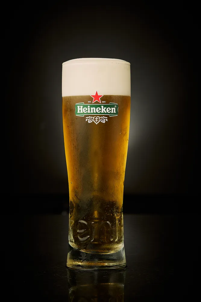 Copo de chope Heineken